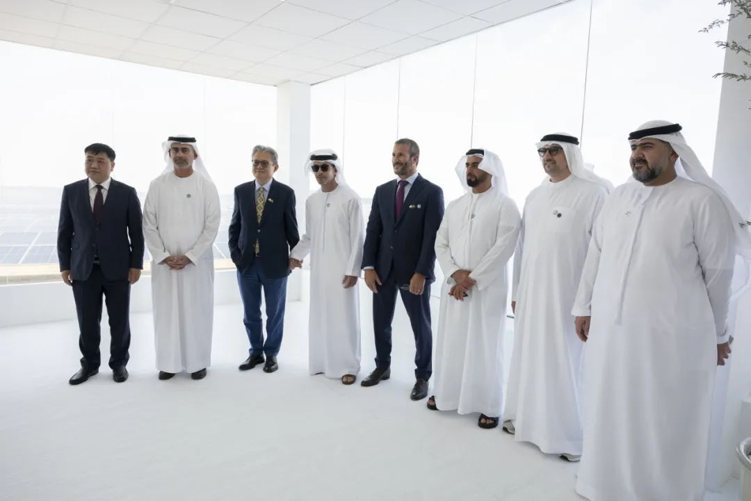 抖圈再出圈！阿布扎比2GWAlDhafra光伏电站项目举行揭幕庆典仪式